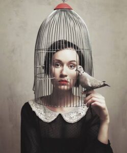 Read more about the article Flóra Borsi