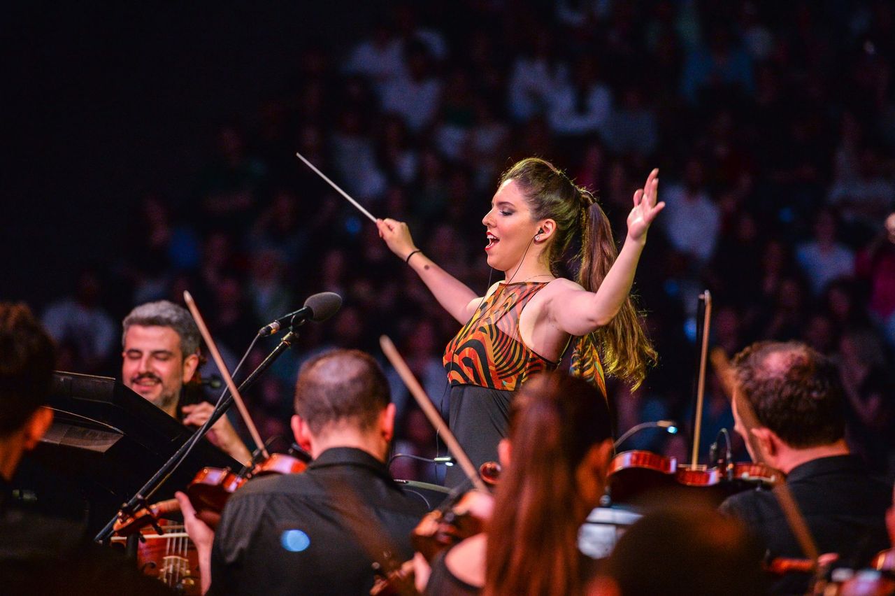 You are currently viewing Fotoğraf ve Müziğin Buluşması: Esin Aydıngöz